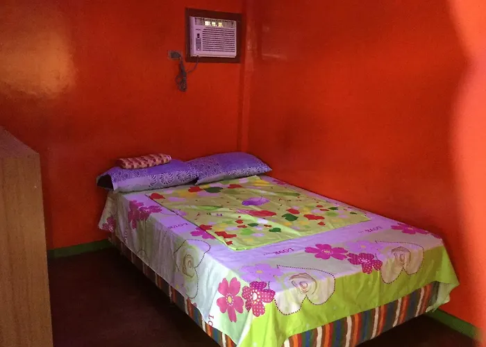 Rjc Hostel&karaoke Bar *