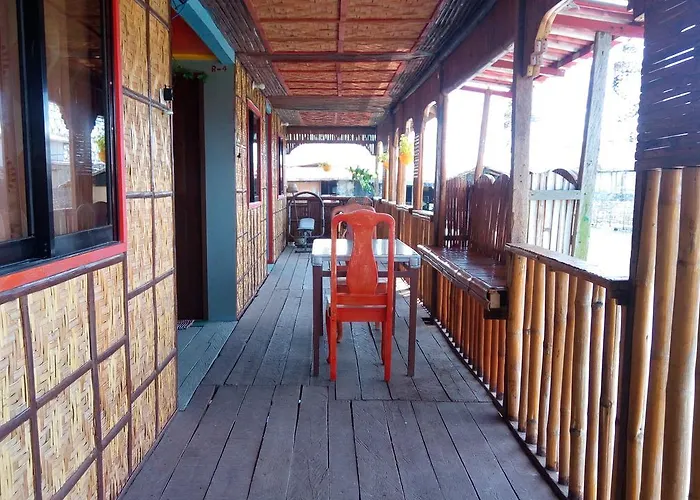 Rjc Hostel&karaoke Bar Hostel *
