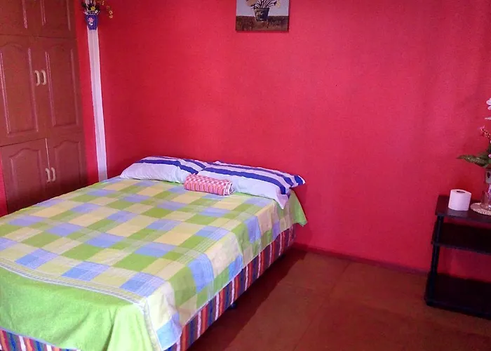 Rjc Hostel&karaoke Bar